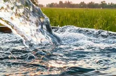 راهکار‌های علمی احیای آب کاشان بررسی شد / درخواست کمک از خیرین برای تأمین بودجه اجرای طرح‌های آبی