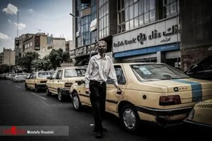 رانندگان تاکسی اجازه سوار کردن چهار مسافر را پیدا کردند؟