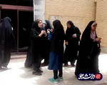 تجمع دانشجویان خلیج فارس بوشهر در اعتراض به ورود آقایان عضو شورای صنفی به خوابگاه دختران