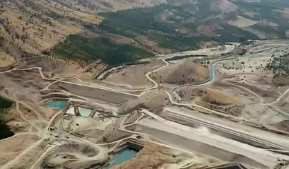 سد تنگ&zwnj;سرخ و آزمون اعتماد عمومی / گسست ساختار روستایی با مهاجرت ۳۰۰ خانوار