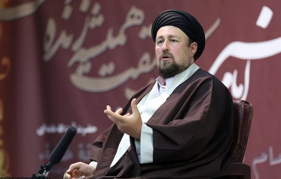 سیدحسن خمینی: ما یک جنگ پر افتخار را پشت سر گذاشتیم/ نقش نیرو‌های مسلح ما بی‌بدیل بود