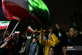 شادی مردم تهران پس از صعود تیم ملی فوتبال به جام جهانی