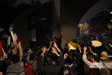 تشکل‌های انقلابی باید خط اعتراض مردمی را از اغتشاشگران جدا کنند
