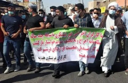 حضور امام جمعه شوش در صف اول اعتراضات کارگران هفت تپه خوزستان/ تشکر کارگران معترض از امام جمعه