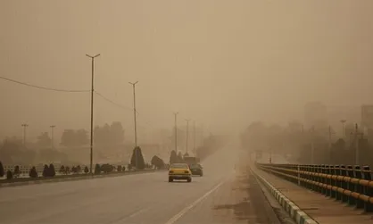 تصاویری از گرد و خاک و کاهش دید افقی در زابل