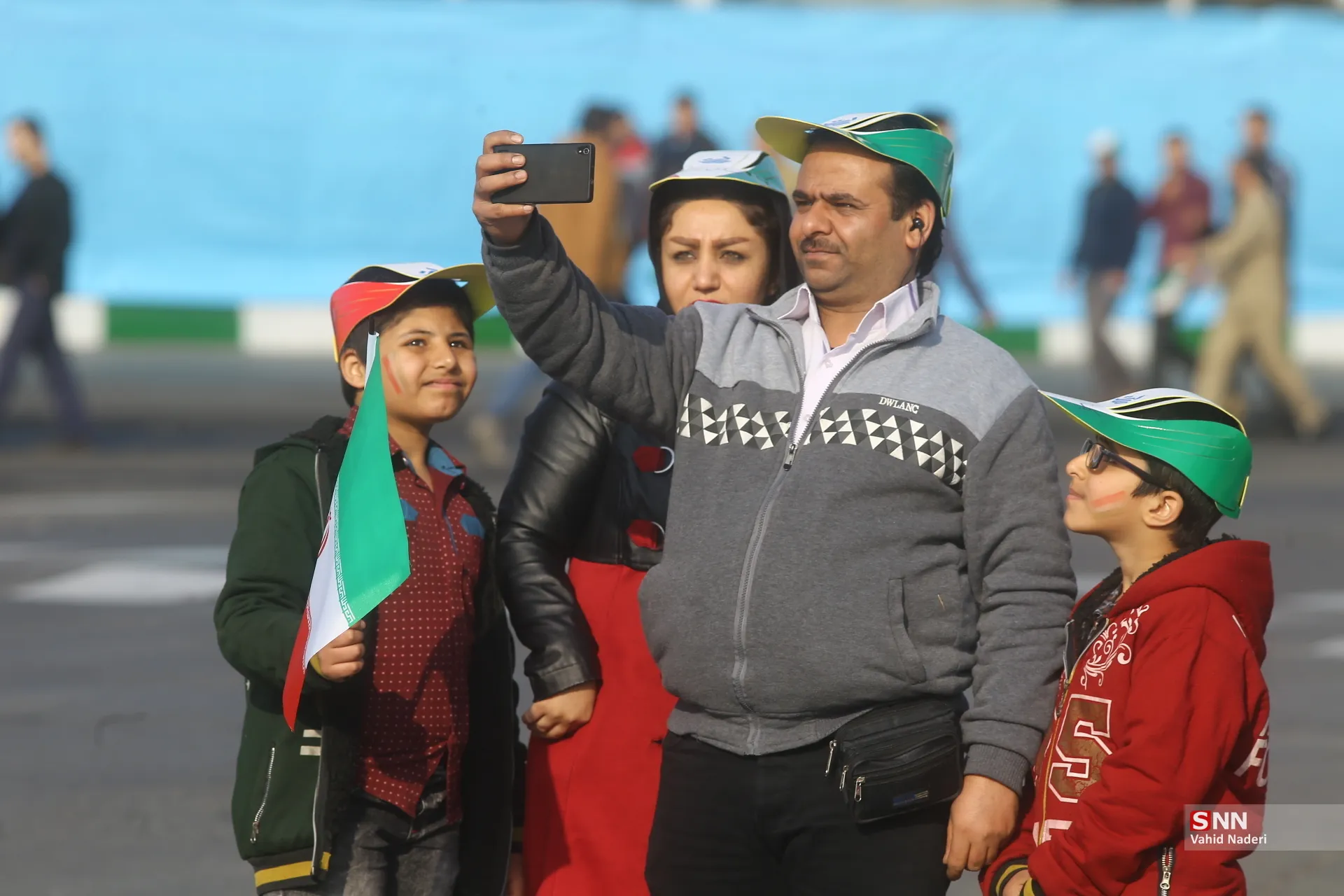 گزارش تصویری لحظات ابتدایی راهپیمایی 22 بهمن در تهران