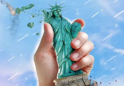 پوستر افول قدرت آمریکا