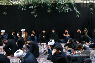 دسته ایت الله وحید