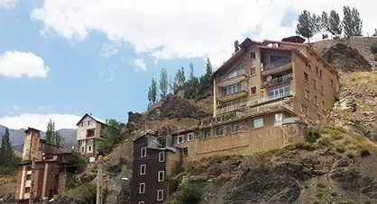 زمین&zwnj;&zwnj;خواری، تهدیدی بزرگ در ایلام / لزوم برخورد با کوه&zwnj;خواران در دهلران
