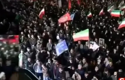 خروش مردم زاهدان در بیعت با آیت الله سید مجتبی حسینی خامنه&zwnj;ای سومین رهبر انقلاب اسلامی