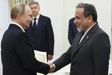 سفیر ایران در روسیه: عراقچی دوشنبه با پوتین دیدار می‌کند