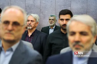مراسم ختم مادر وزیر بهداشت