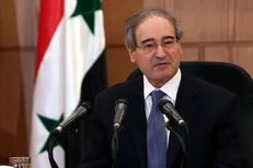 فیصل المقداد: اشغالگری و محاصره غیرقانونی آمریکا و غرب علیه سوریه مانع بازگشت آوارگان می‌شود