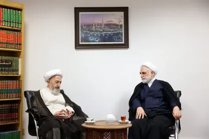 رئیس قوه قضائیه با آیت&zwnj;الله سبحانی در قم دیدار کرد