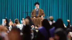 یکی از بزرگترین گناهان فرهنگ سرمایه‌داری غرب این است که این همه کار خلاف را درباره زنان انجام می‌دهد اسمش را می‌گذارد آزادی!