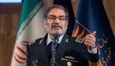 شمخانی: ملتی که هفت‌تیرکشان عالم را پای میز مذاکره کشانده شکست ناپذیر است / با شعار «لبیک یا خامنه‌ای» باید ⁧‫جهاد تبیین‬⁩ را آغاز کرد
