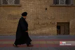 یادگاری های انقلاب بر در و دیوار شهر قم