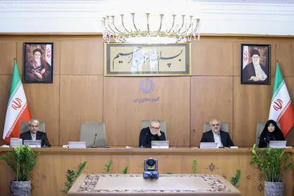 حکمرانی در دولت&zwnj; جدید نیازمند بازتعریف است / آغاز جاماندن ایران از مسیر توسعه با تحریم&zwnj;ها اتفاق افتاد
