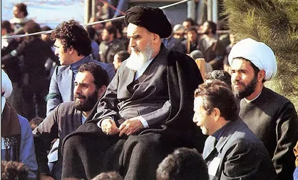 گلباران محل جلوس امام خمینی(ره) در گلزار شهدا