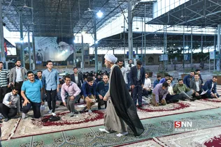ثی