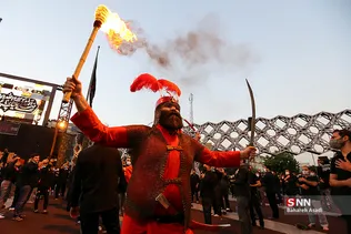 خیمه سوزان عصر عاشورا در میدان امام حسین