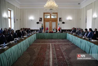 دیدار و نشست وزیر روابط و همکاریهای آفریقای جنوبی با وزیر امور خارجه ایران