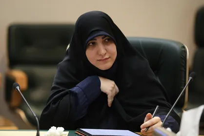قیصری: دولت از تصمیم&zwnj;های شتاب&zwnj;زده و نمایشی در حوزه موتورسواری زنان پرهیز کند