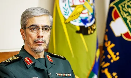 نیروهای مسلح طبق قانون اساسی تحت فرماندهی رهبری نظام قرار دارد