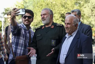 تجلیل از خانواده شهدای دانشجو