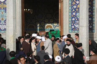 پیکر مرحوم آیت‌الله سید هادی سیستانی برادر مرجع عالی‌قدر سید علی سیستانی عصر امروز ۲۸ دی از مسجد امام حسن عسکری (ع) تا حرم حضرت فاطمه معصومه (س) تشییع شد.