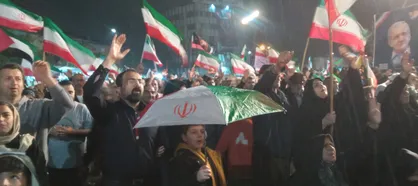 شصت&zwnj;وچهارمین شب تجمع ضد استکباری زیر بارش باران/ میدان&zwnj;داری گرگانی&zwnj;ها تا شکست دشمن ادامه دارد