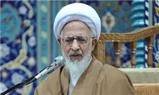 کشوری که دانشگاهش پشت میزنشین تربیت می‌کند، به سمت فقر در حرکت است