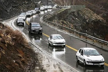 جاده&zwnj;های لغزنده و ترافیک سنگین در روز&zwnj;های پایانی تعطیلات