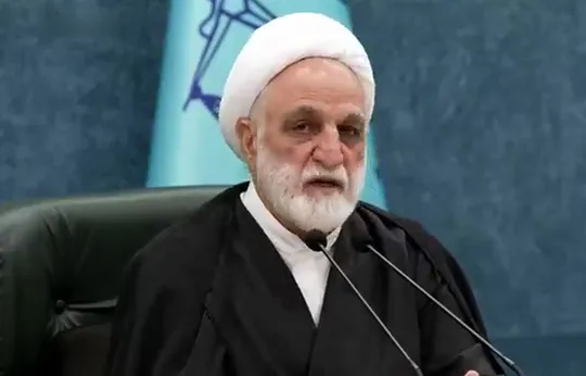 بیش از ۳۰۰ شرکت وابسته به دولت بودجه‌هایی دریافت می‌کنند که مجموع آن بیش از بودجهٔ دولت است.