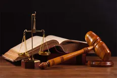 گلایه ۷۹ دفتر بسیج دانشجویی از کمبود وکیل در کشور / رئیسی انحصار بازار وکالت را بشکند