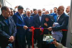 وزیر کشور از آموزشگاه ۱۸ کلاسه شهید منگولی یزد بهره‌برداری کرد