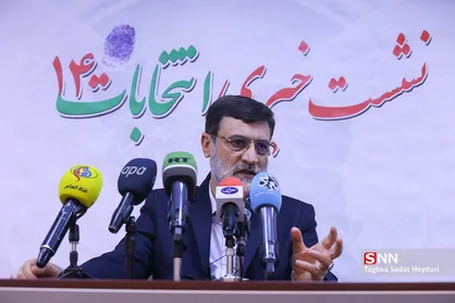 نشست خبری قاضی زاده هاشمی