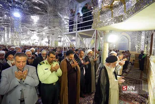 نماز عید قربان در حرم مطهر رضوی 