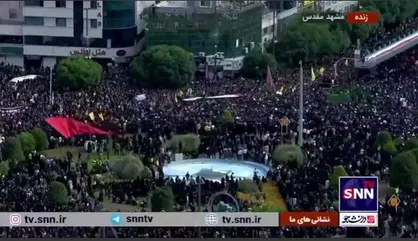 تشییع کنندگان حداقل یک ساعت دیگر به حرم رضوی می&zwnj;رسند