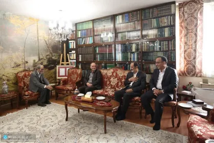 سرپرست دانشگاه تهران به دیدار دکتر نجفقلی حبیبی رفت