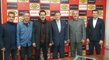 شماره ۱۰ پرسپولیس برای سفیر اسپانیا