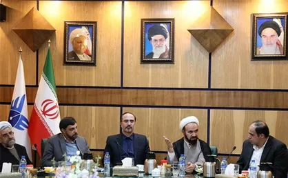 برای جلوگیری از تعرض دشمن به نقاط قوت نظام به معارف ناب اسلامی مسلح شویم