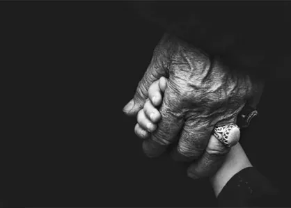 ثبت لحظه&zwnj;ای دیدنی در دعای ندبه یزد