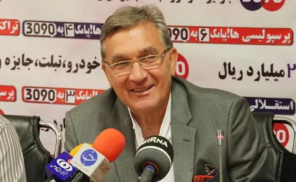 برانکو: یک بار به شفر باخته&zwnj;ام، آیا او کری خوانده؟/ نمی&zwnj;دانم مسلمان برای دربی محروم است یا نه!