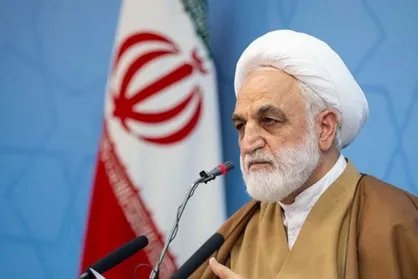 سردار سلیمانی نشان داد با وحدت می&zwnj;توان دماغ همه مستکبرین را به خاک مالید