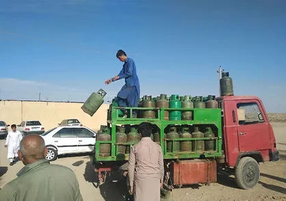 جامعه اسلامی دانشجویان دانشگاه سیستان و بلوچستان از وضعیت سیلندر گاز در استان انتقاد کرد