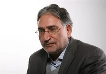 درخواست محمد نوری&zwnj;زاد برای خروج از کشور و رأفت اسلامی رهبر انقلاب