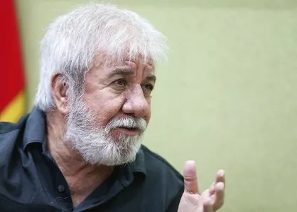 مسعود کرامتی چگونه قطعه &laquo;بمیرید بمیرید&raquo; را اجرا کرد؟