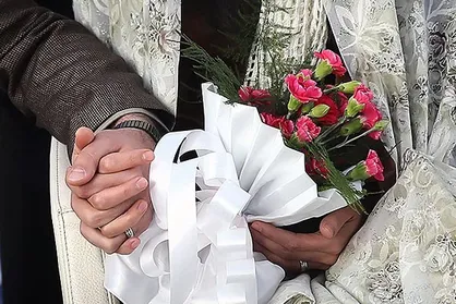 رائفی پور: چرا در قبال دیر ازدواج کردن جوانان ساکتید؟