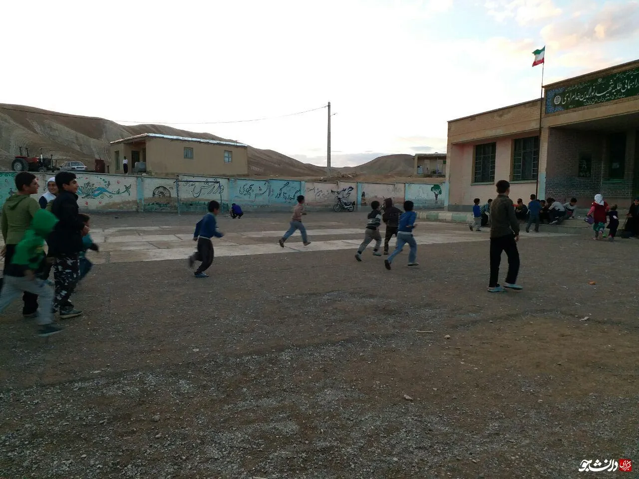 ۳۰ نفر از دانشجویان دانشگاه علوم پزشکی ایلام به اردوی جهادی اعزام شدند